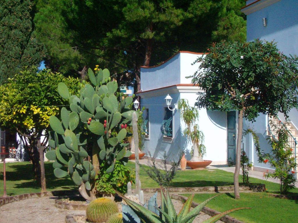 Hotel Il Giardino del Tè à Barletta Extérieur photo