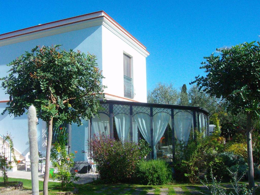 Hotel Il Giardino del Tè à Barletta Extérieur photo